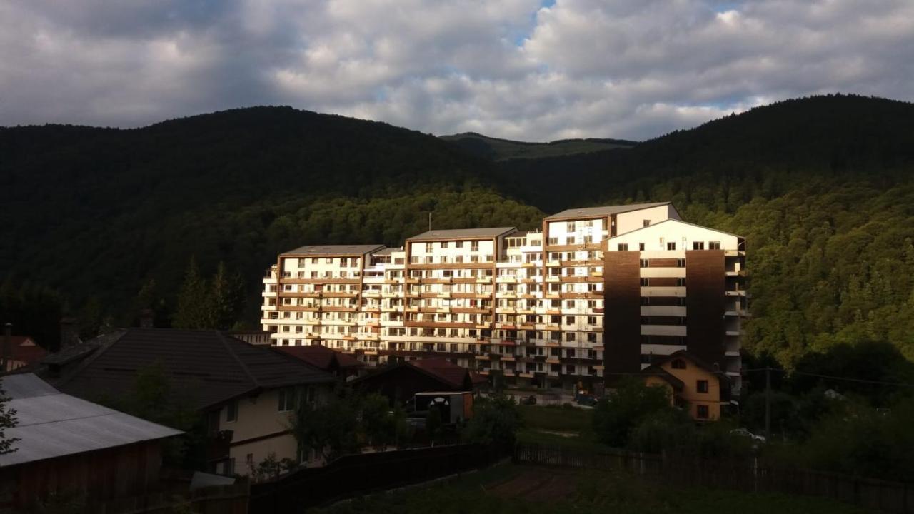 Sophie Apartament Appartamento Sinaia Esterno foto